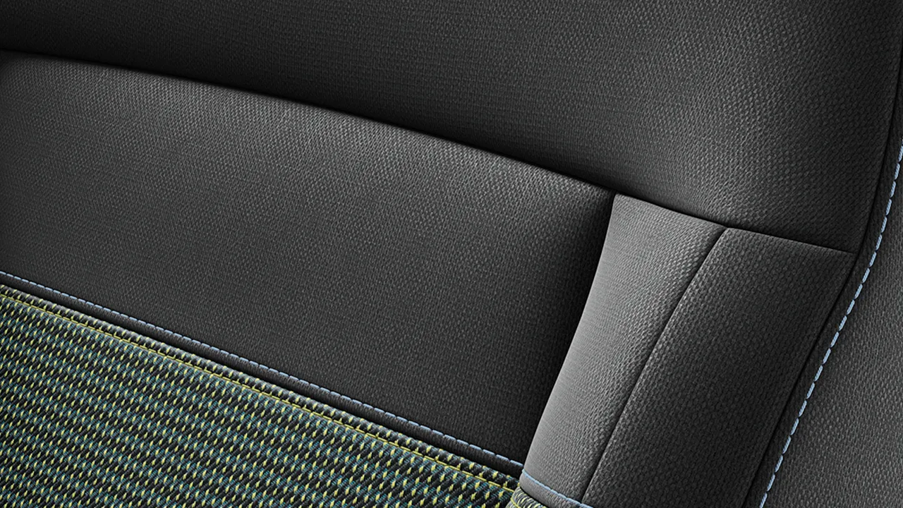 Detaljni prikaz crnog potpuno električnog MINI Aceman-a