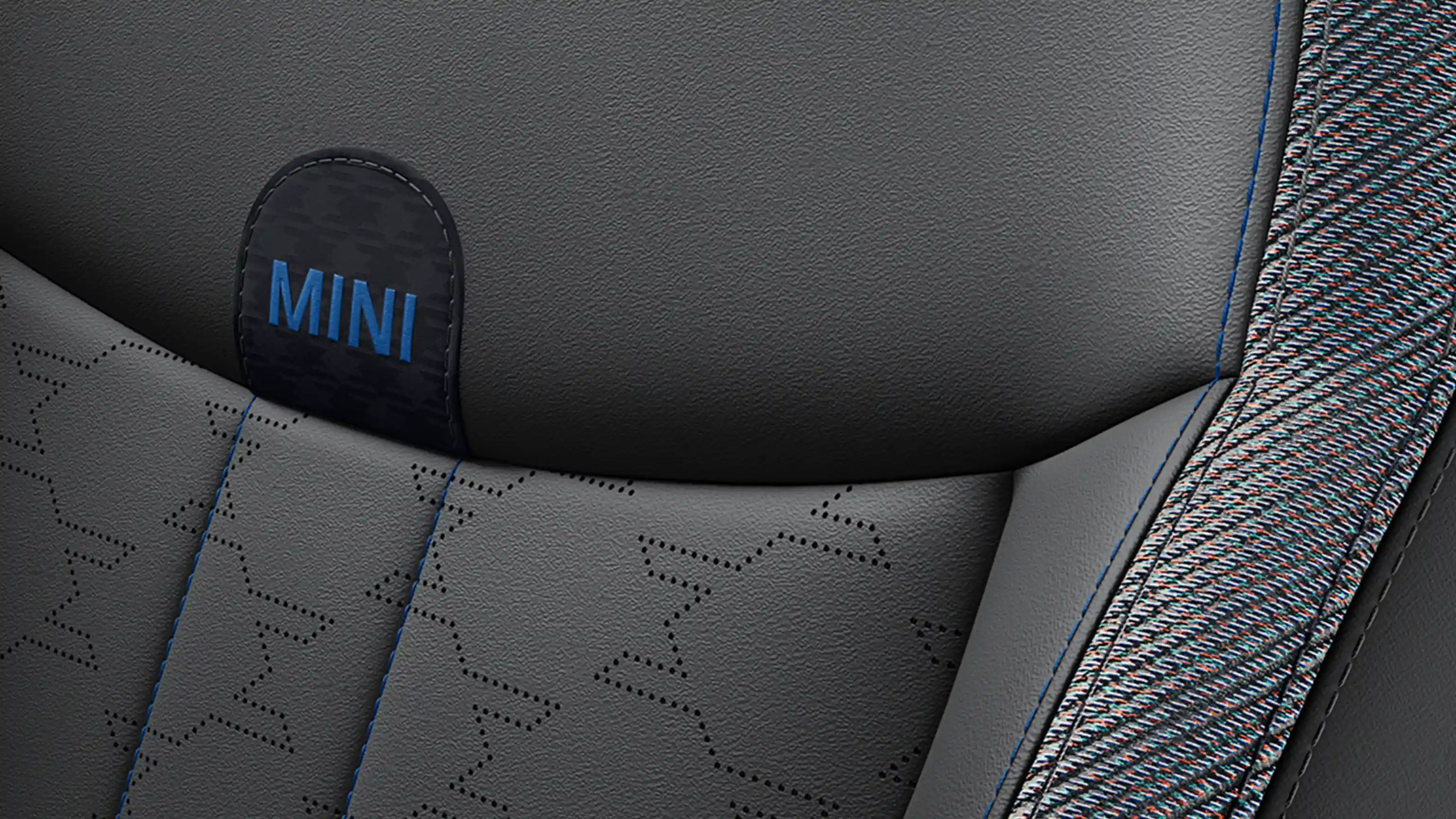 Prikaz MINI Cooper-a sa 3 vrata Classic stil sa sivim/plavim sedištima - veštačka koža/tkanina