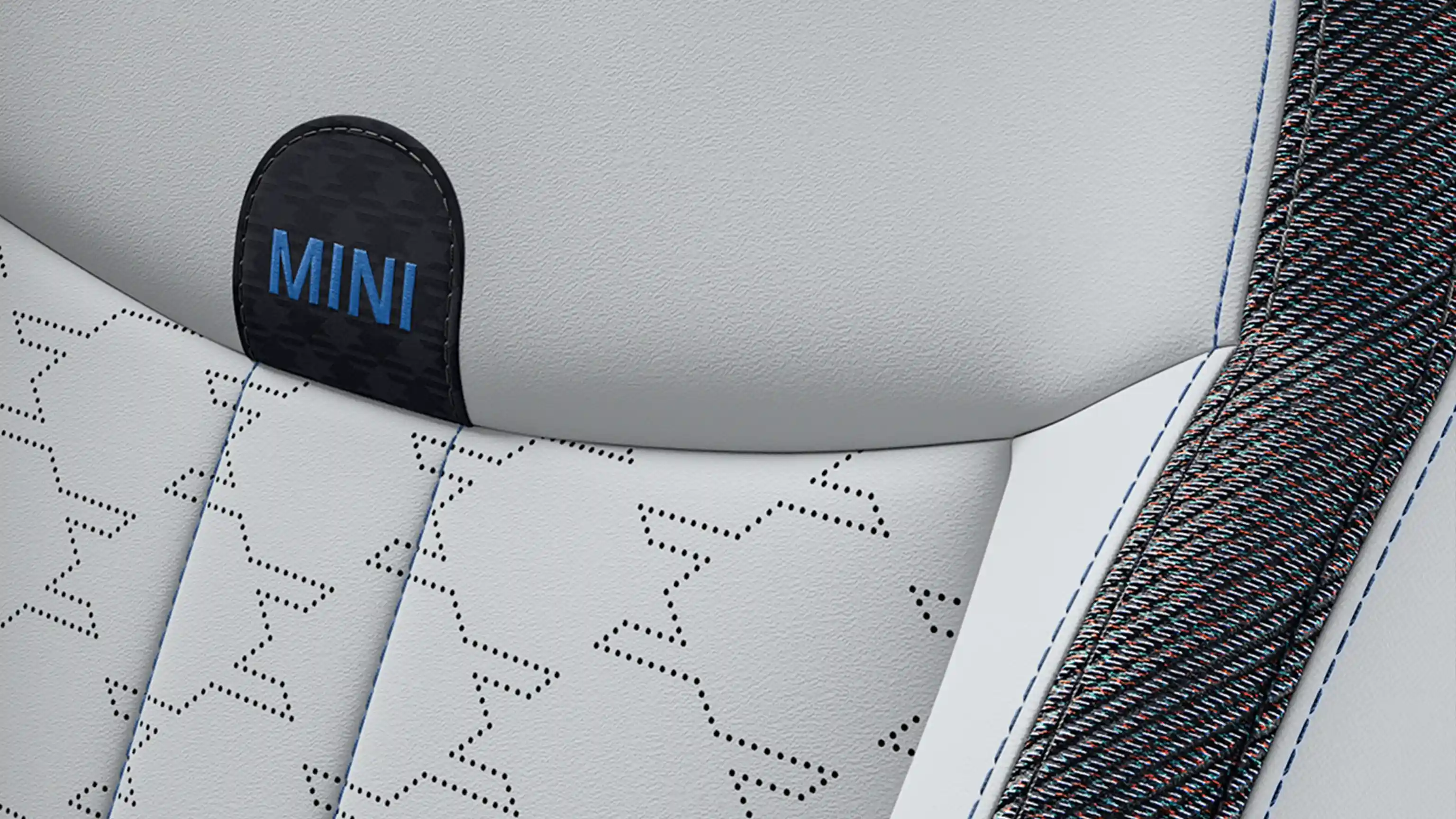 Prikaz MINI Cooper-a sa 5 vrata Classic sa sivim/plavim sedištima - Veštačka koža/Tkanina