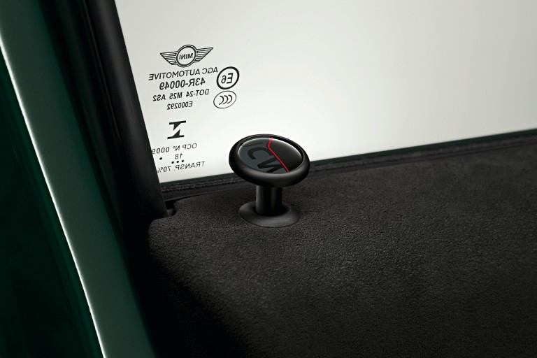 MINI John Cooper Works – igla za zaključavanje vrata