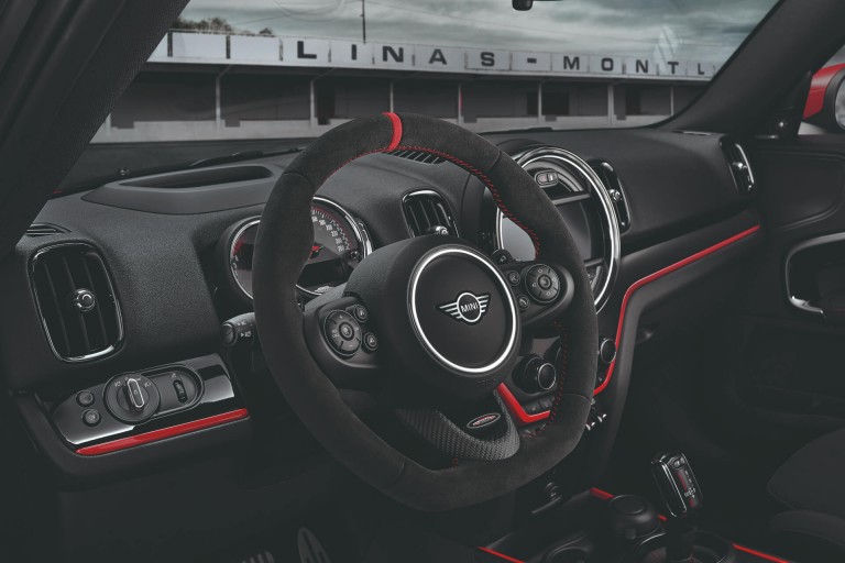 MINI John Cooper Works – volan – ugljenična vlakna