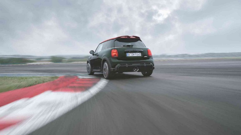 JOHN COOPER WORKS DODATNA OPREMA