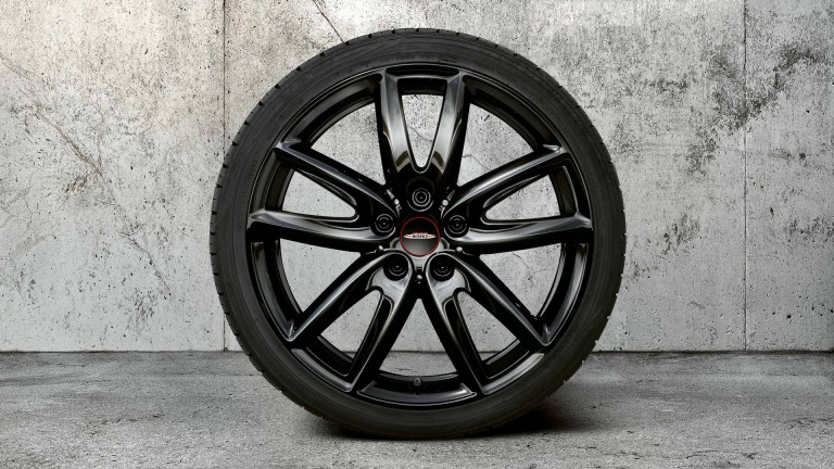 18-inčni JCW GRIP SPOKE TOČKOVI – STIL 815 – JET CRNE BOJE