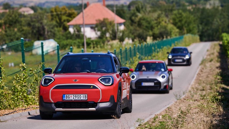 Hajde da napunimo baterije: MINI električni modeli u vožnji sa lifestyle novinarima