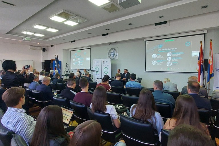 MINI Srbija na E Mobility forumu