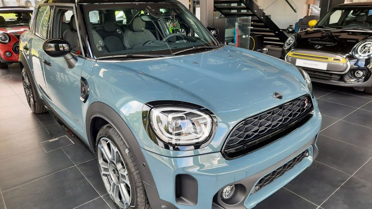 NOVI MINI COUNTRYMAN