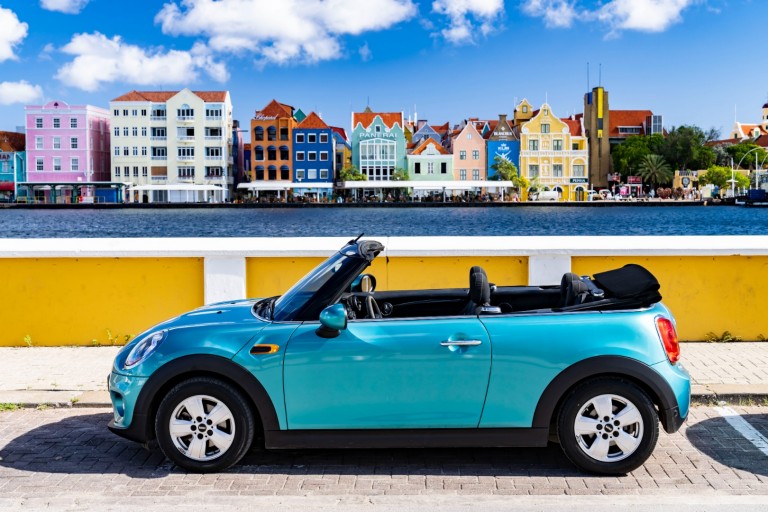 MINI Cabrio letnja avantura na Karibima