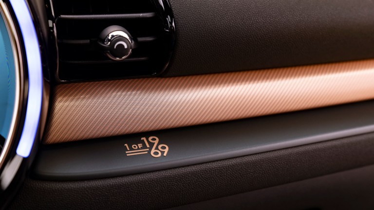 MINI Clubman Final Edicija – finansijske usluge