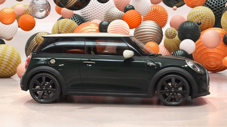MINI 3-door Hatch Resolute Edition - exterior - side view