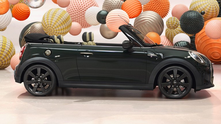MINI Convertible Resolute Edition - exterior - side view