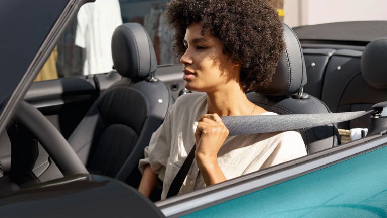 MINI Kabriolet Seaside Edicija – Service Inclusive (Inkuzivne usluge)