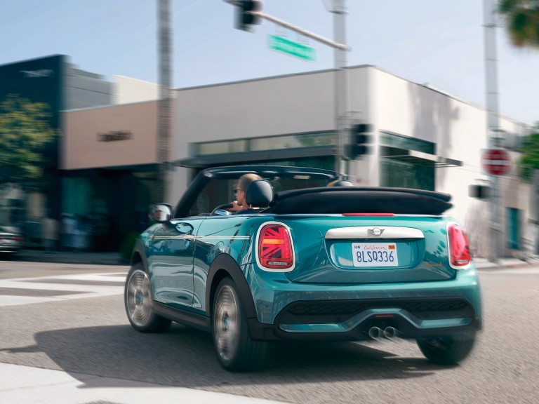 MINI Kabriolet Seaside Edicija - spoljašnjost - bočni prikaz