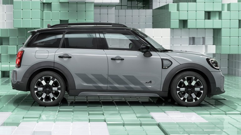 MINI Countryman Untamed edicija – prednji deo – zelena boja