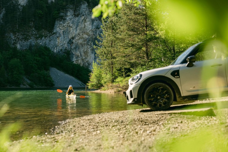 MINI X HIISHII ADDVENTURES