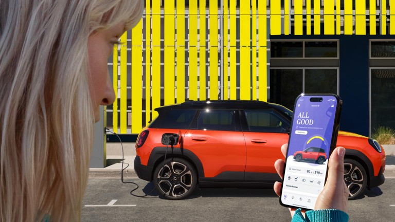 Potpuno električni MINI Aceman - digitalno iskustvo - mini aplikacija