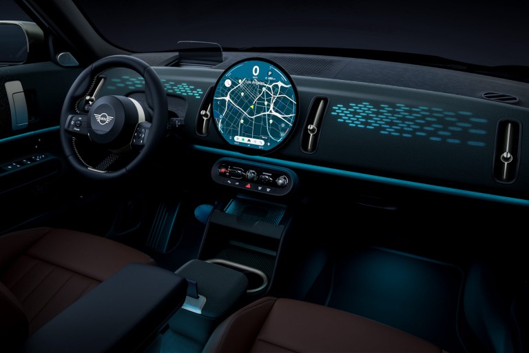 Potpuno električni MINI Countryman - mozaik - unutrašnjost