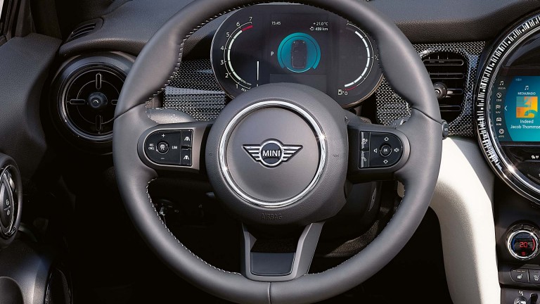 MINI Hatch sa 3-vrata – volan – nappa koža