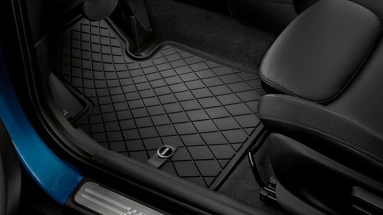 MINI Hatch sa 5-vrata – Patosnice za sve vremenske uslove