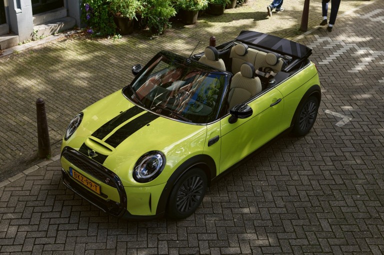 MINI Cabrio – bočni izgled – prilagođen