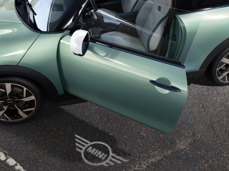 MINI Cooper 3-vrata - spoljašnjost - svetlo dobrodošlice