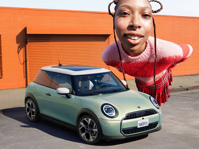 MINI Cooper sa 3 vrata  - Finansijske usluge - Osnovni kredit - Slika