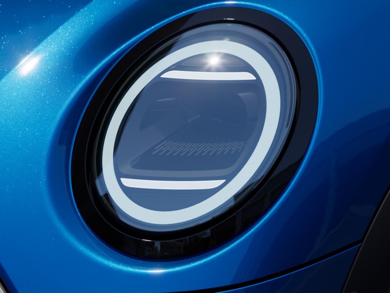 MINI Cooper sa 5 vrata - spoljašnjost - svetlosni potpisi